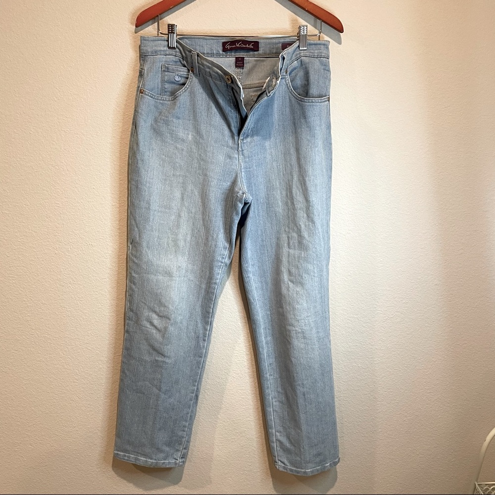 Gloria Vanderbilt Light Wash Amanda Jean